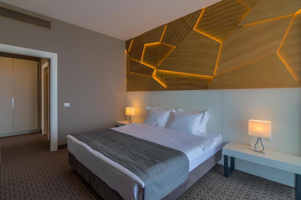 Nyota Hotel & Conference Center Mamaia Ngoại thất bức ảnh