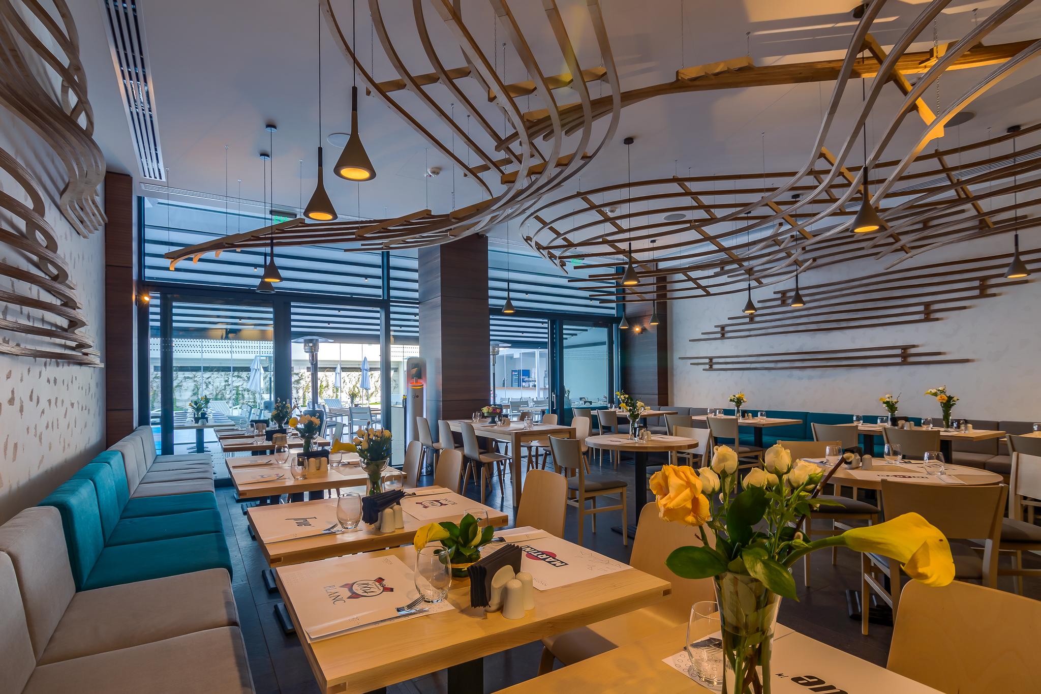 Nyota Hotel & Conference Center Mamaia Ngoại thất bức ảnh