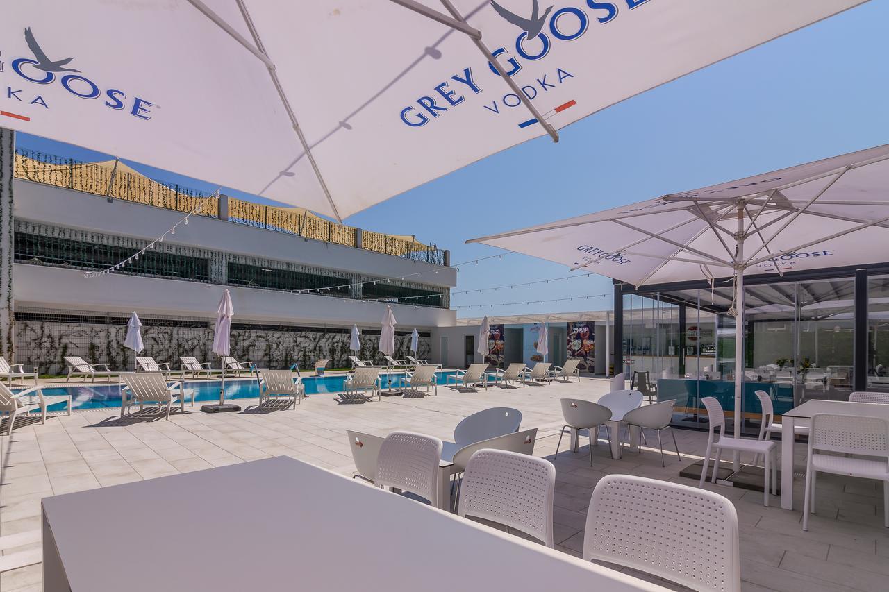 Nyota Hotel & Conference Center Mamaia Ngoại thất bức ảnh