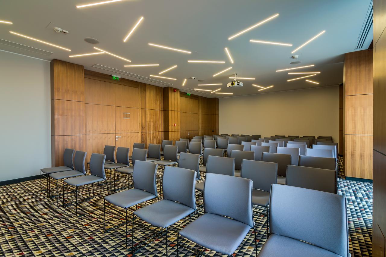 Nyota Hotel & Conference Center Mamaia Ngoại thất bức ảnh